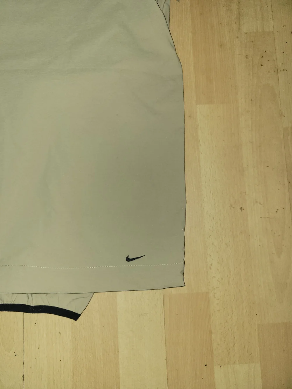 Nike Men’s Hooded Windbreaker Jacket in Tan with Black Accents